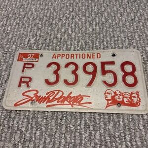 Vintage South Dakota  Red Auto License Plate‎ PR 33958 Mount Rushmore Rare